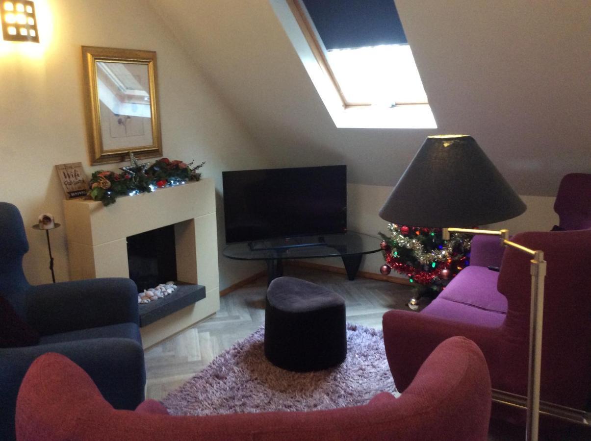 2 Bedroom Furnished Apartment In A Rural Position Stone (Staffordshire) Exterior foto