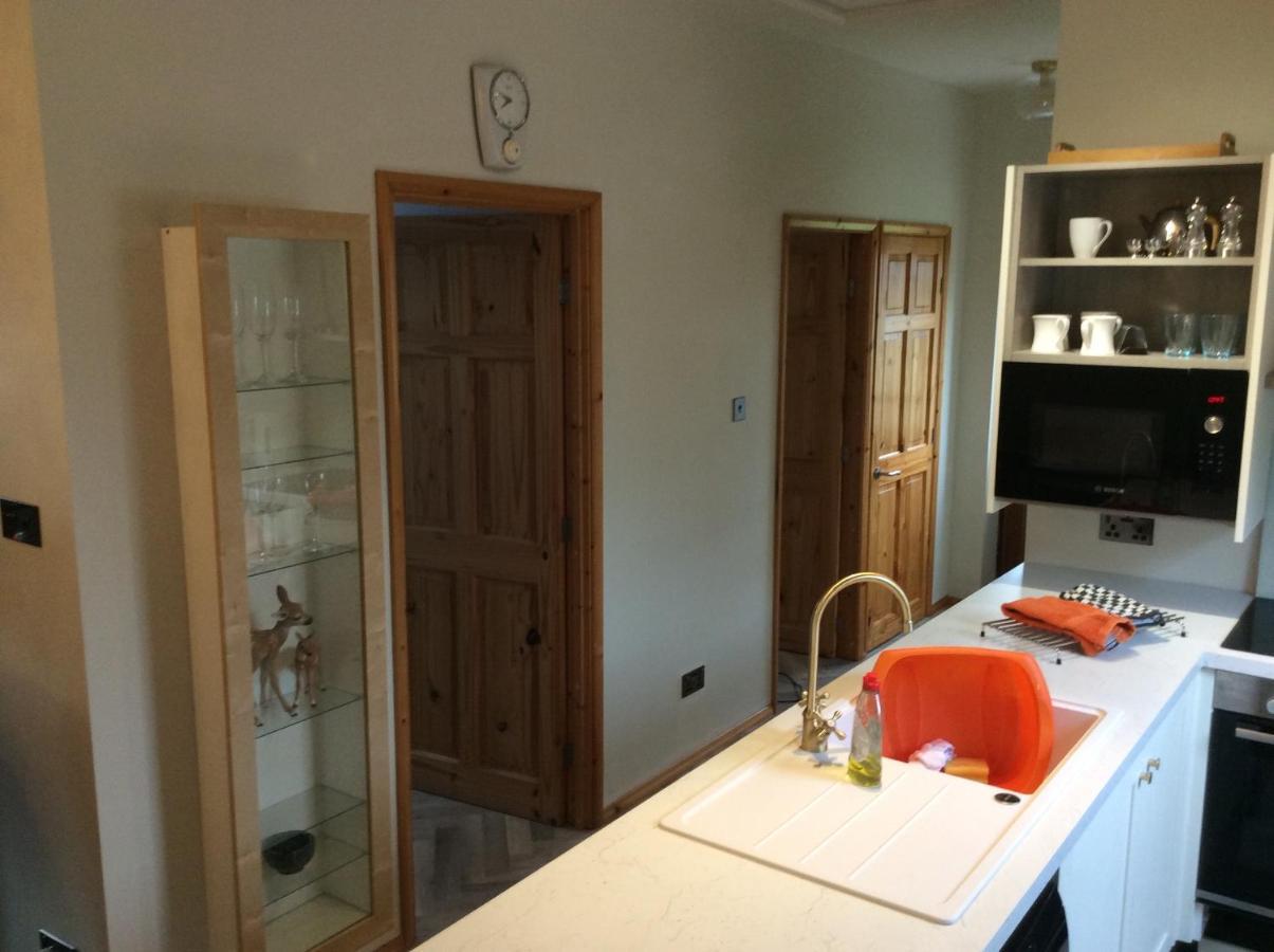2 Bedroom Furnished Apartment In A Rural Position Stone (Staffordshire) Exterior foto